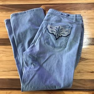 Seven7 size 20 light color jeans